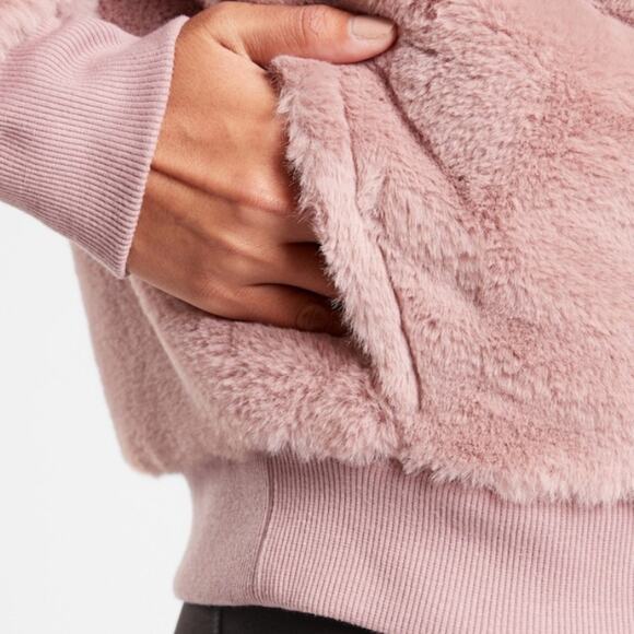 Athleta Ritual Faux Fur Jacket Rose Pink NWOT Size XS NWOT Full Zip Front Hood - Picture 3 of 13
